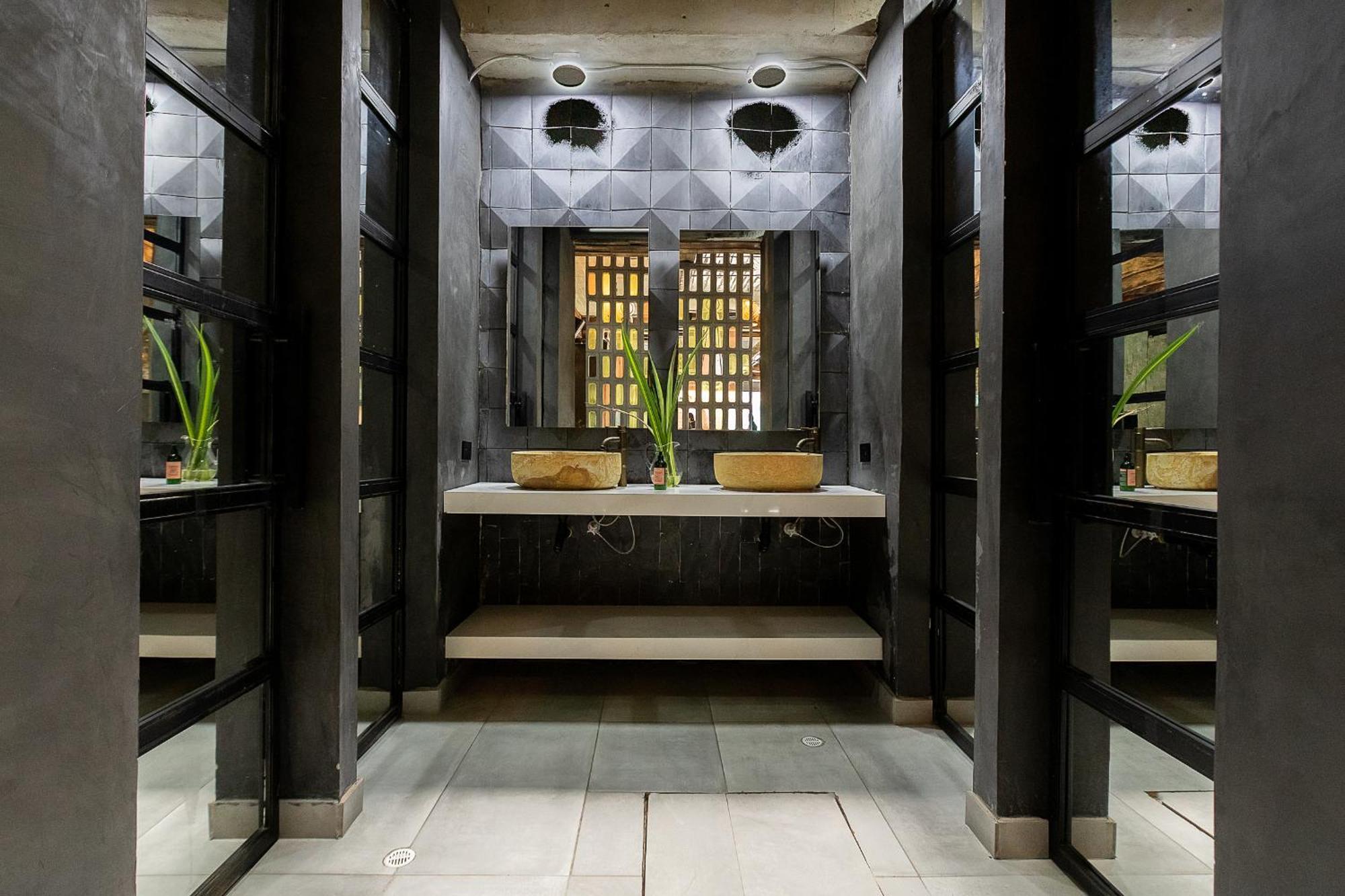 Hotel Zelva Negra メデジン エクステリア 写真